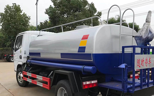 ���������|�L(f��ng)С��������ˮ܇(ch��)��ʲô��ô����ُ(g��u)�I(m��i)