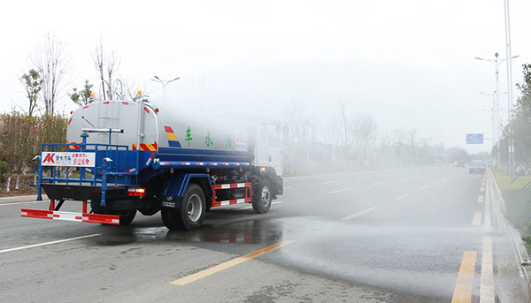 程力專汽為您講解灑水車水泵常見不吸水問題怎么解決